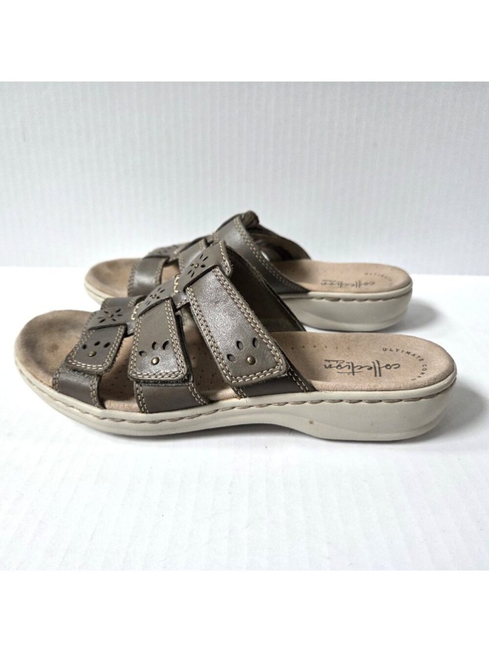 Clarks Sandals 7 Olive Green Leather Leisa Spring Strappy Boho Comfort Slides